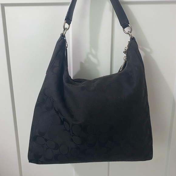 Purse - Picture 2 of 3